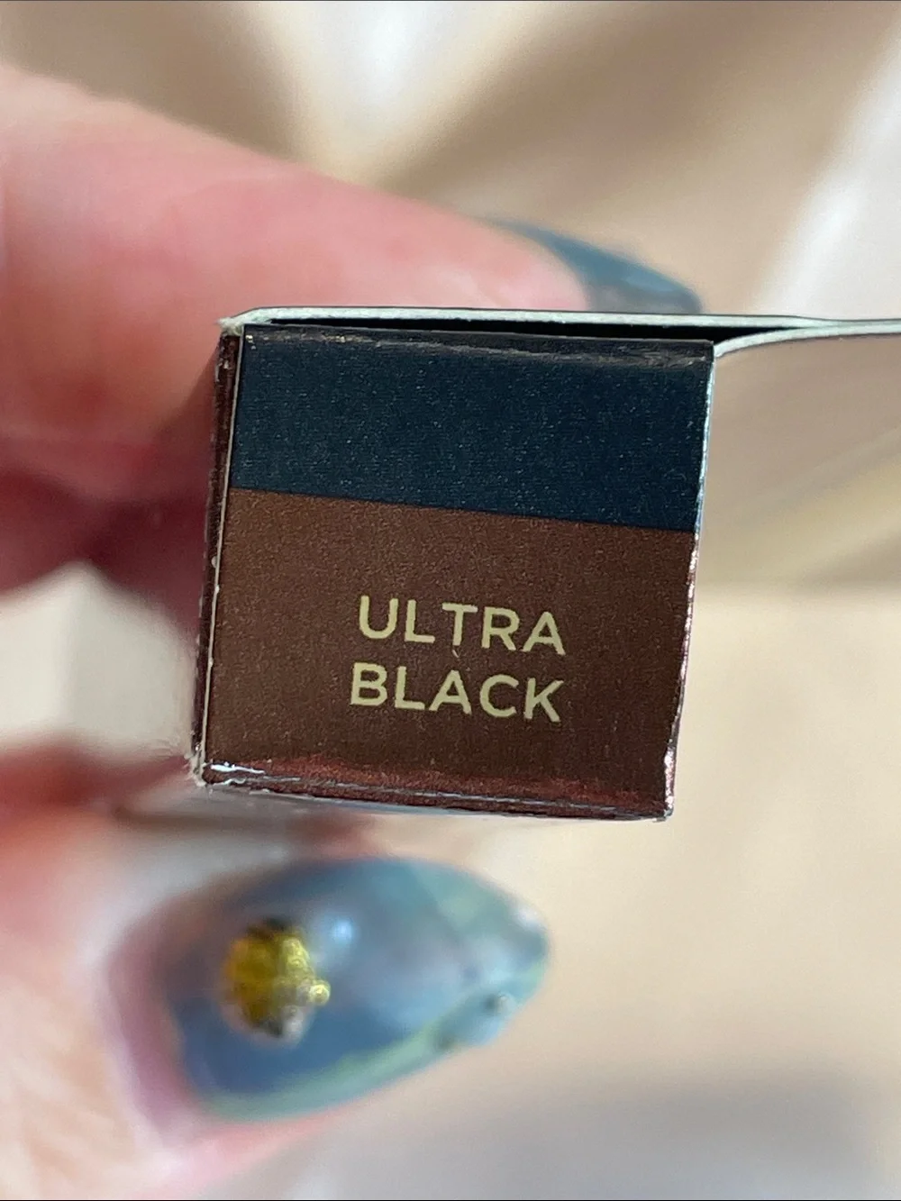 Hourglass Caution Extreme Lash Mascara in Black - NIB MINI/TRAVEL SIZE